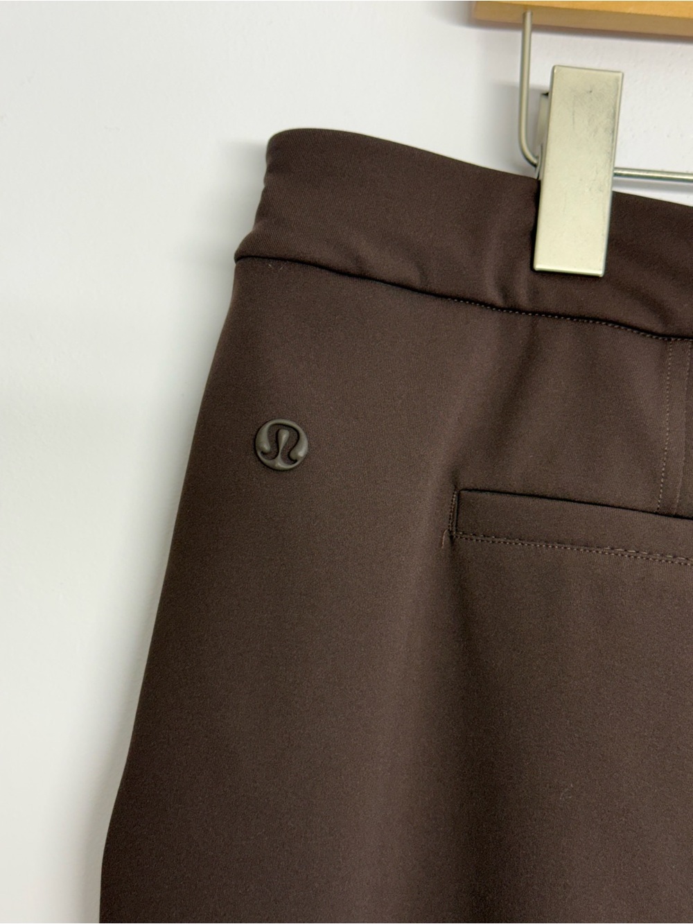Lululemon Tapered-Leg Mid-Rise Pant 7/8 Length Luxtreme Espresso Sz XL 27” - Picture 3 of 4